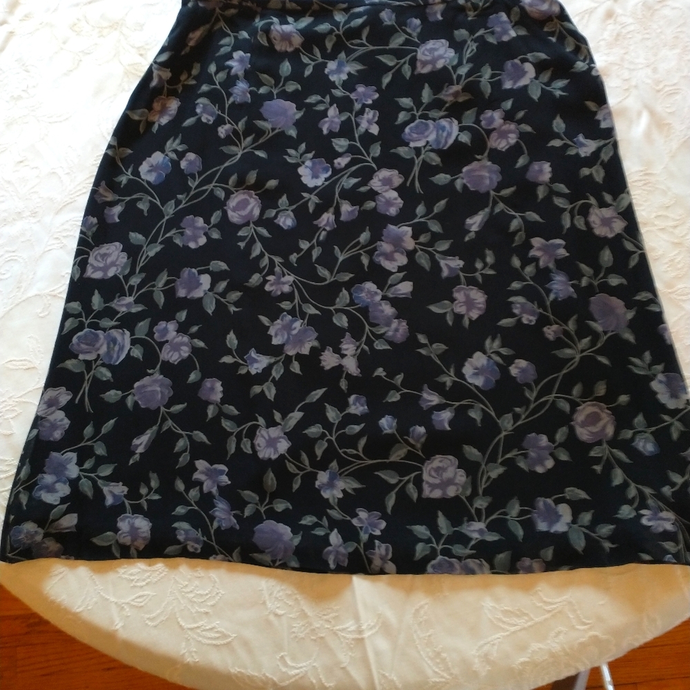 Lined skirt